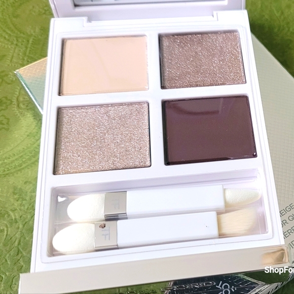 - Soleil Neige Eye quad in shade Lumiere D'Hiver - Picture 4 of 14